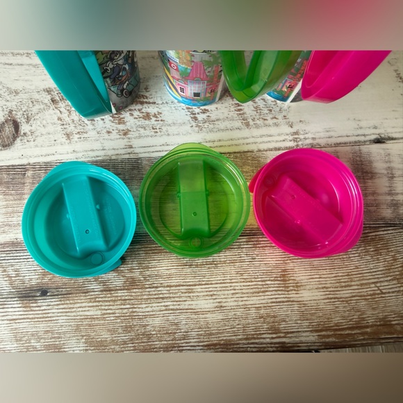 Set of 3 Walt Disney World Resort Reusable Refillable Mugs - Mickey & Friends - Picture 10 of 11